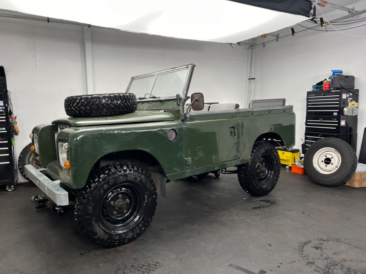 1982 Land Rover 88 Image 2